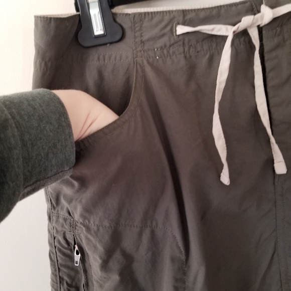 Mountain Hardwear Hiker Skirt Outdoor Wear Nylon Mini Length Size 6 - Picture 4 of 9